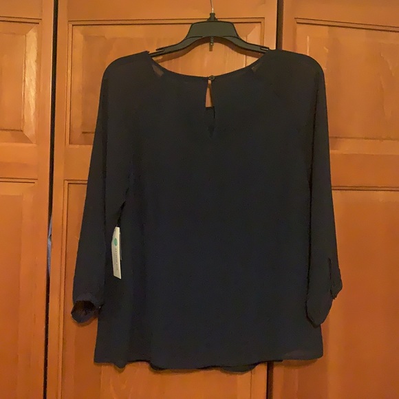 Navy Collective Concepts 3/4 Length Detailed Top - Picture 5 of 7